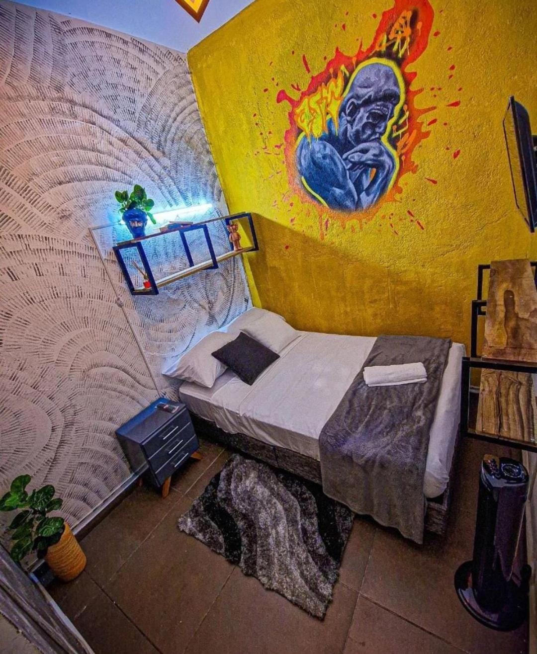 Urban Hostal Bar Bucaramanga Oda fotoğraf